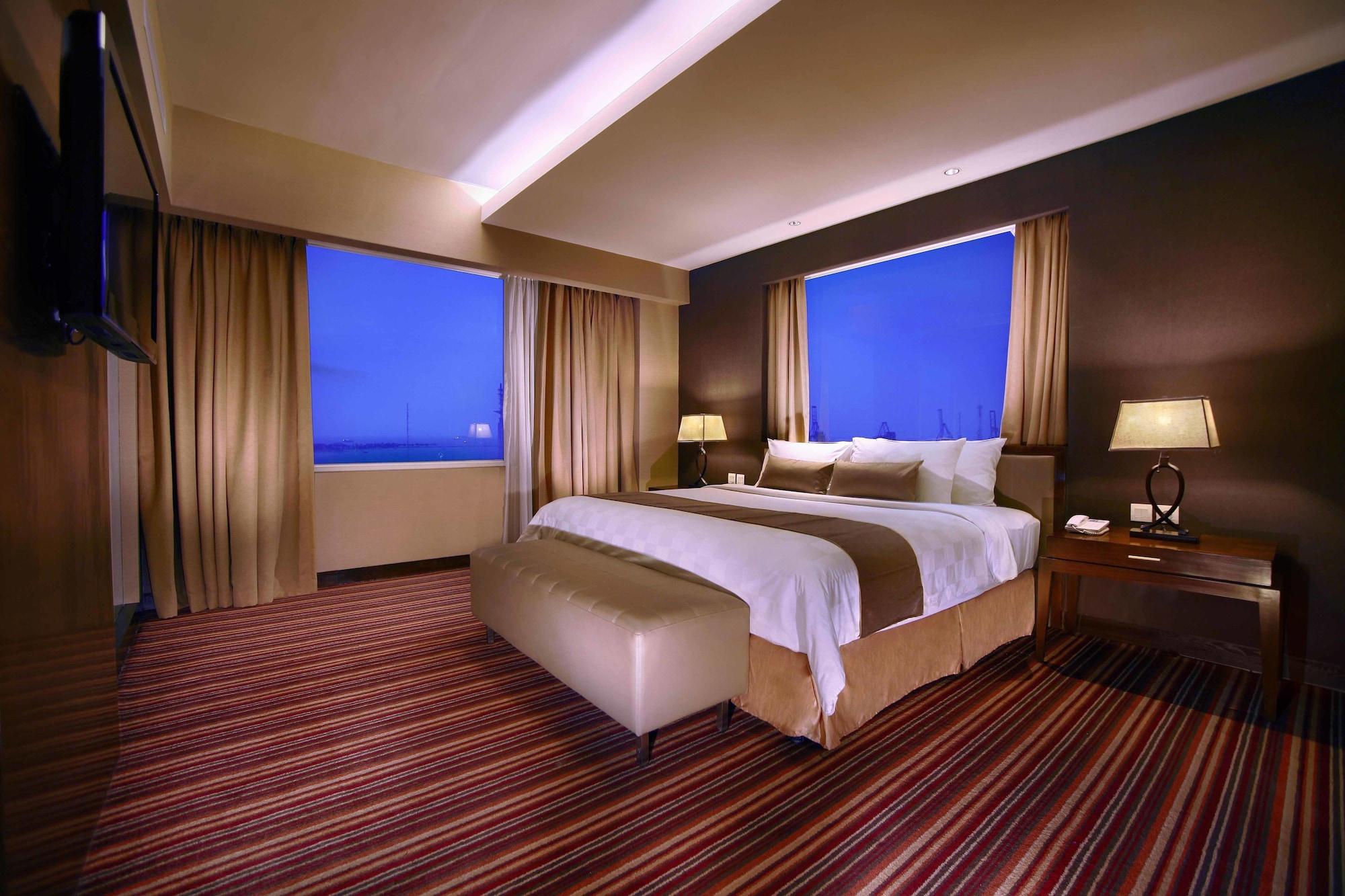 Aston Makassar Hotel & Convention Center Екстер'єр фото