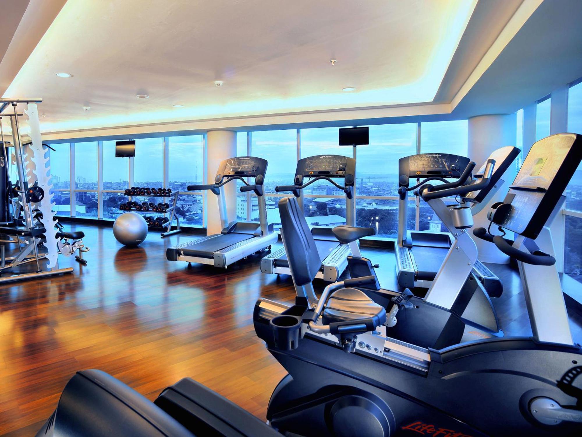 Aston Makassar Hotel & Convention Center Екстер'єр фото